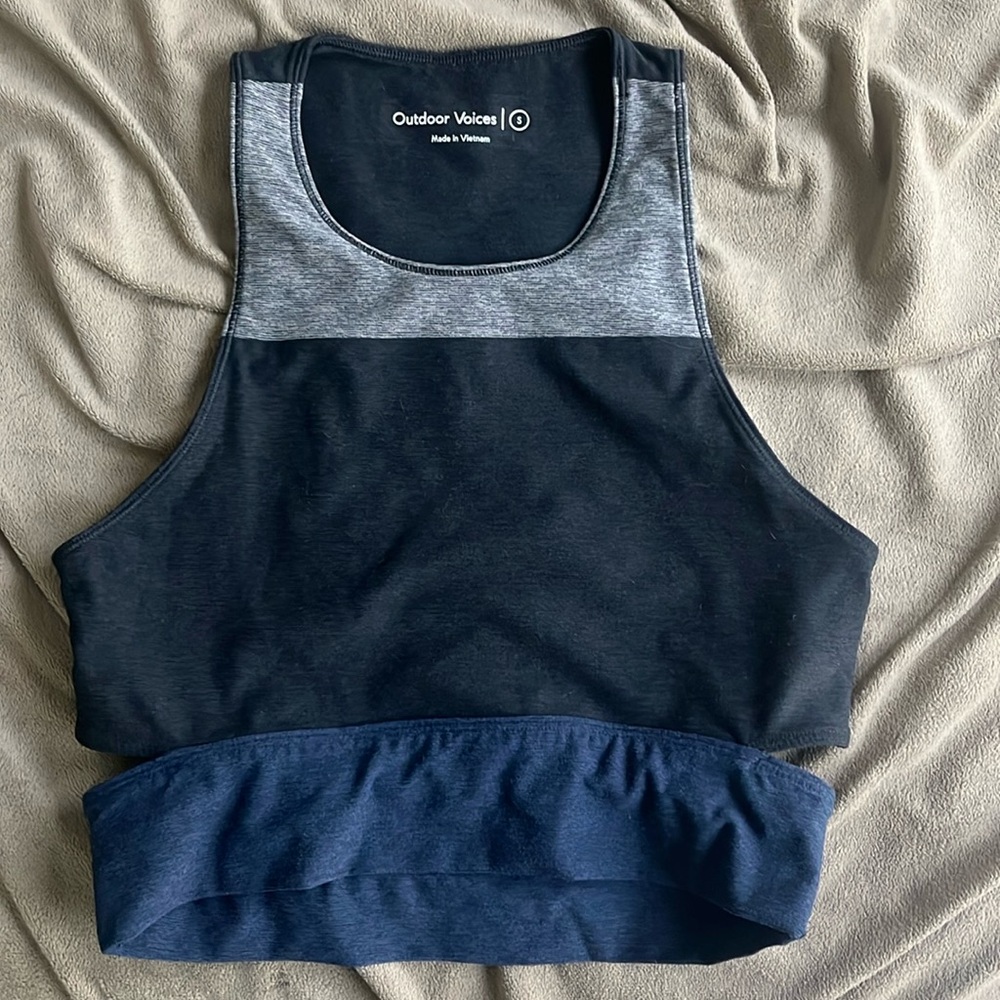 Outdoor Voices Tri-Tone Slashback Crop Top
